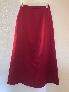 Red sz 2 Michaelangelo long skirt